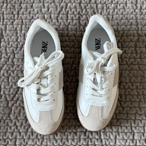 NEW ✨ ZARA Kids White and Tan Sneakers